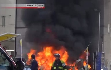 В японском парке в результате взрывов погиб человек, двое ранены