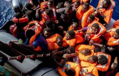 В Средиземном море затонули 25 мигрантов