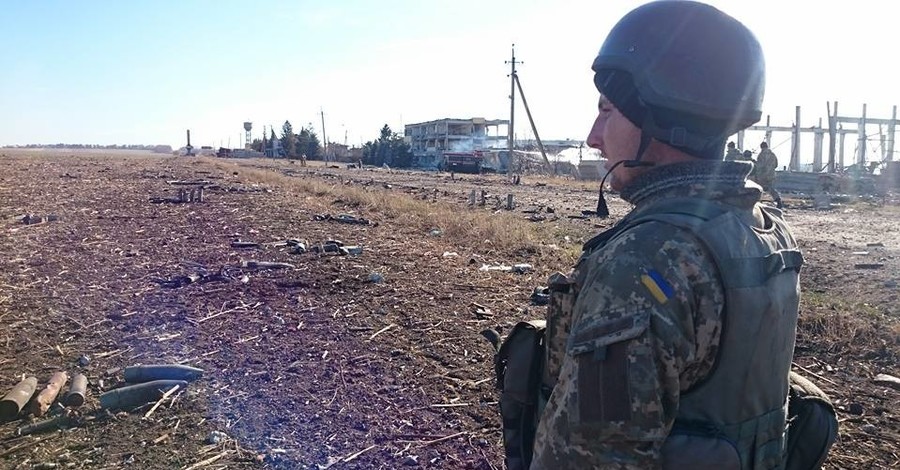 Год после взрывов складов в Сватово: снаряды обезвреживают до сих пор