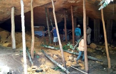 Десять человек погибли при обрушении пещеры в Бразилии