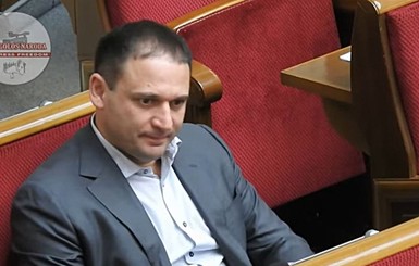 Реакция депутатов на поведение Добкина: Он должен сложить мандат