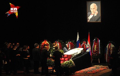 Владимира Зельдина похоронили рядом со Львом Дуровым
