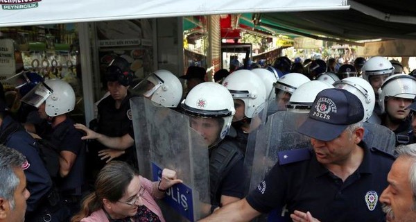 В Турции взорвали полицейский участок, есть погибшие