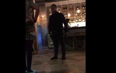 В Сети появилось видео стрельбы в киевском ресторане
