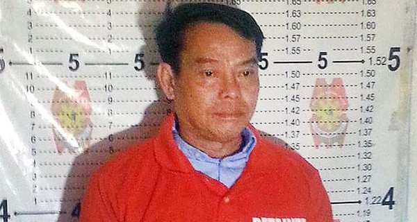 На Филиппинах мэра города застрелили после того, как он сдался полиции