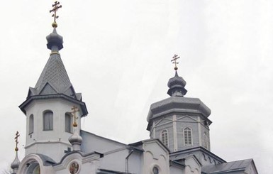 Под Киевом загорелась древняя церковь