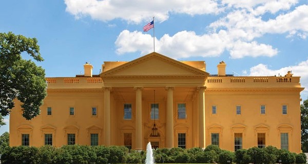 Белый дом в золоте: в сети высмеяли Трампа за любовь к роскоши