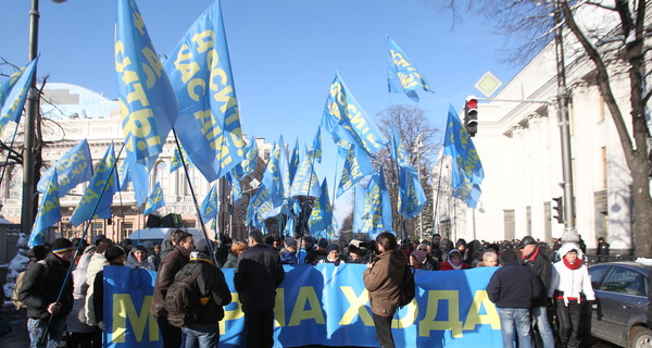 Митинги в центре Киева: усиленные наряды полиции, собаки и дроны в воздухе