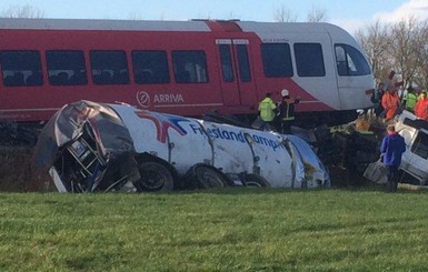 В Нидерландах сошел с рельсов поезд, пострадали 11 пассажиров