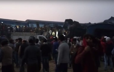 Катастрофа в Индии: поезд сошел с рельсов, погиб 91 человек