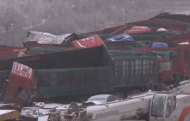Масштабное ДТП в Китае: столкнулись 56 автомобилей