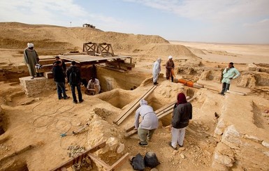 В Египте обнаружили древний город с огромными усыпальницами