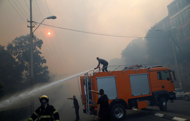 В Хайфе огромный пожар поглотил центр города 