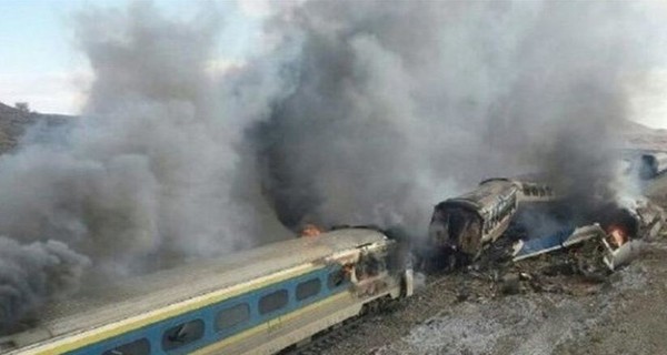 В Иране столкнулись два пассажирских поезда, погибли 40 человек