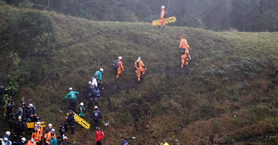 Власти Колумбии сообщили о выживших после крушения пассажирского самолета