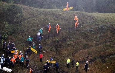 Власти Колумбии сообщили о выживших после крушения пассажирского самолета