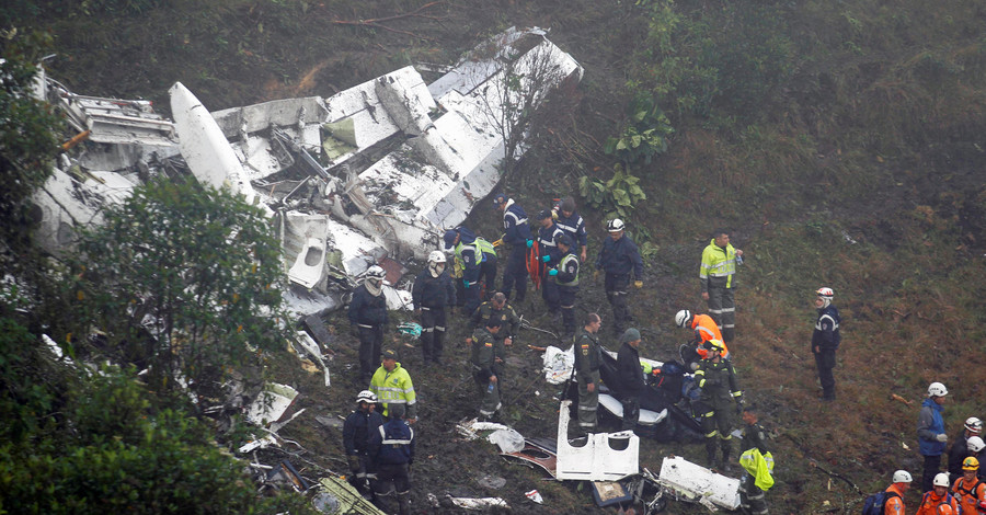 Названы имена пассажиров разбившегося в Колумбии самолета