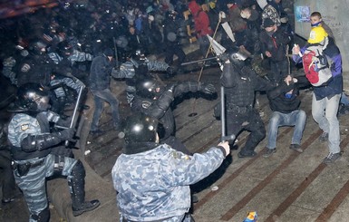 Три года со дня разгона студентов на Майдане: версии пострадавших и 