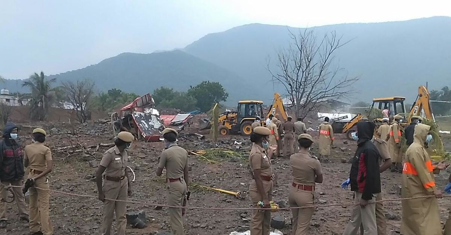 В Индии прогремел взрыв на заводе, погибли 18 человек