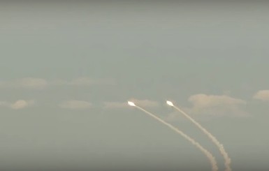 Опубликовано видео запуска ракет над Черным морем 