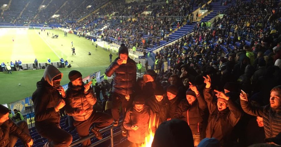 ФИФА может наказать сборную Украины за неонацистские лозунги фанатов на матче с Сербией