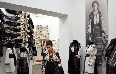 Во Львове открыли первый в стране музей с бусами, как у Марины Порошенко