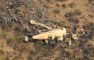 Очевидцы о рухнувшем в Пакистане самолете: 