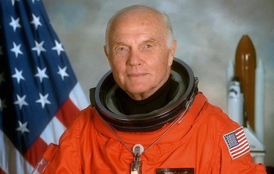 Умер первый астронавт США, побывавший на орбите Земли