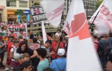 Изменения в Конституции вызвали массовые протесты по всей Бразилии