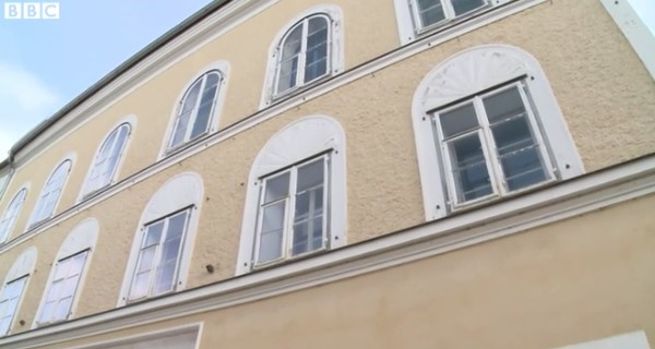 Власти Австрии забрали дом, в котором родился Гитлер
