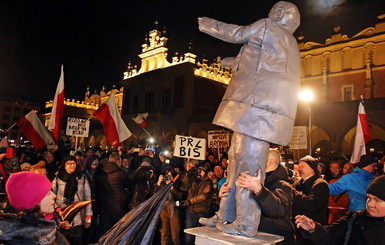Волнения в Польше: власти готовились к силовому решению конфликта