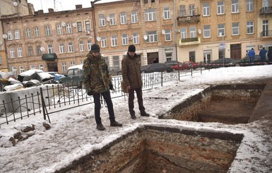 Археологи обнаружили в центре Львова  древнее захоронение