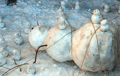 ТОП-10 снеговиков этой зимы, от которых становится жутко: фото