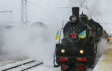 На День святого Николая в Харькове запустили ретропоезд