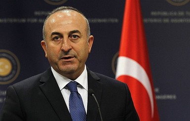 Министр иностранных дел Турции перенес визит в Украину
