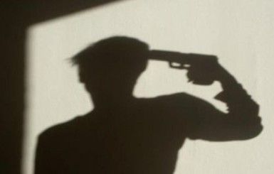 В Харьковской области онкобольной мужчина застрелился из самодельного оружия