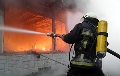 В Ровенской области на пожаре погибли двое детей