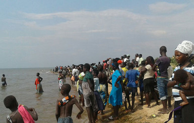 В Уганде затонула лодка с футбольной командой