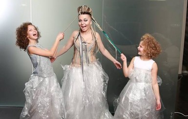 Украинской Lady Gaga подожгли платье на новогодней съемке
