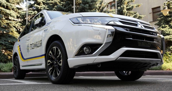 Mitsubishi снизила цену на авто для патрульной полиции до 49 тысяч долларов