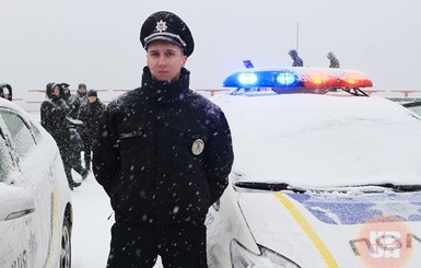 На Днепропетровщине более тысячи полицейских будут охранять порядок в Рождество