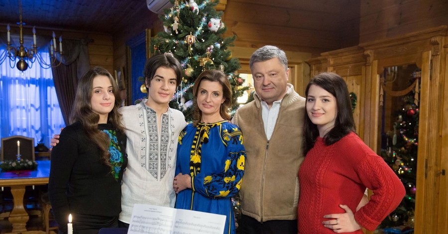 Порошенко и Гройсман поздравили украинцев с Рождеством