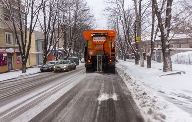 Как украинские города пережили рождественские снегопады