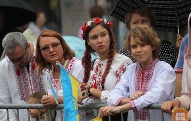 Украинцы мечтают о мире больше чем, о карьере и деньгах