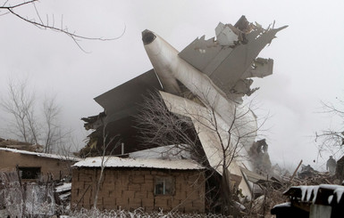 Фото дачного поселка в Киргизии, на который рухнул самолет