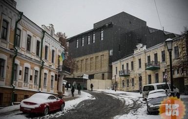 Союз архитекторов Украины призвал остановить строительство Театра на Подоле