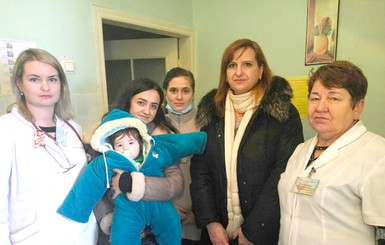 В полтавскую больницу подбросили младенца с пакетом игрушек