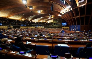 ПАСЕ приняла резолюцию с требованием освободить Сущенко и Сенцова