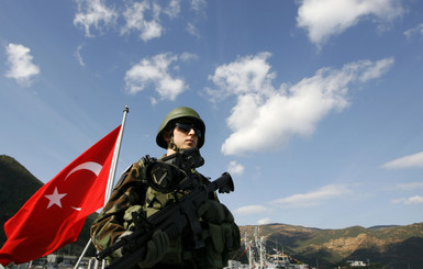 40 турецких офицеров НАТО попросили убежища в Германии