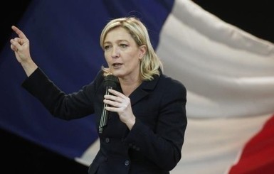 Ле Пен не собирается возвращать Европарламенту 300 тысяч евро